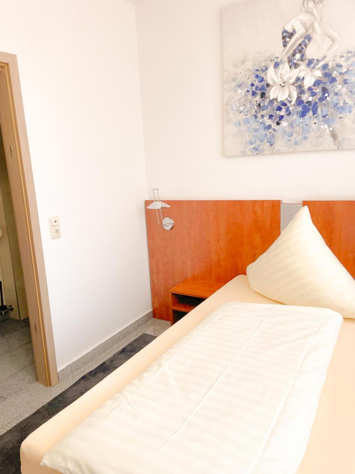 Parkhotel Friedrichstrasse Gießen Kamer foto