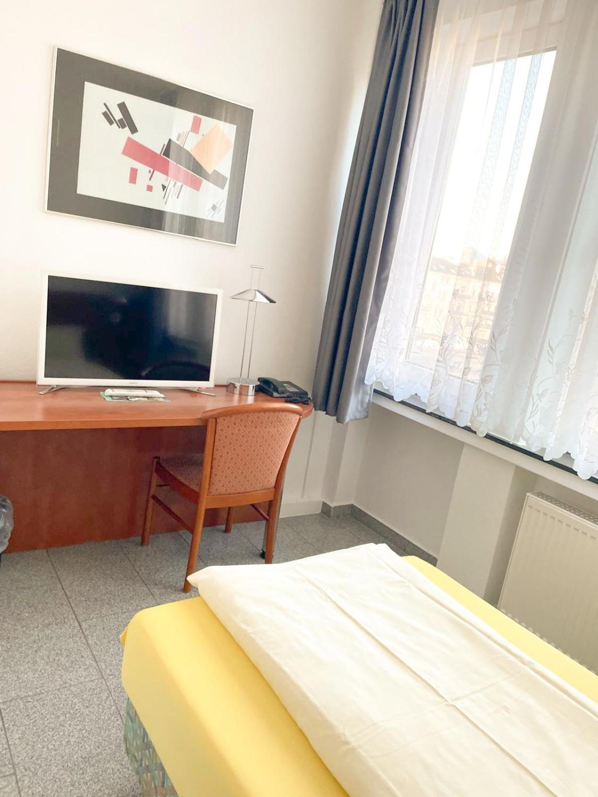 Parkhotel Friedrichstrasse Gießen Kamer foto